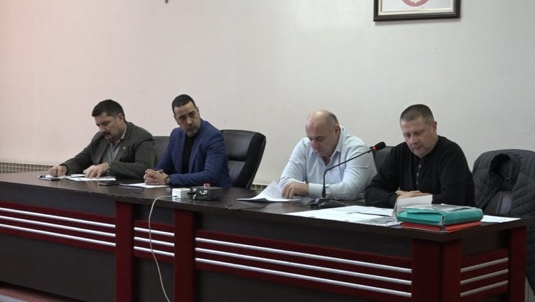 Sastanak  malinara u  Arilju u  cilju  konačnog  rešenja nagomilanih  problema 