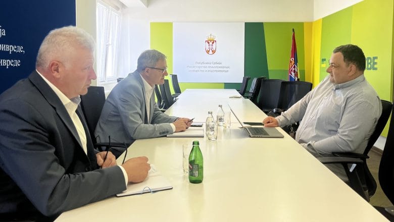 Država obećala pojačanu kontrolu meda i podršku pčelarima