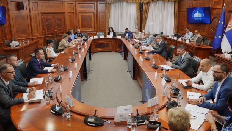 Stižu STROŽE KAZNE i VEĆE KONTROLE: Srbija pooštrava borbu protiv afričke kuge svinja i drugih zaraza