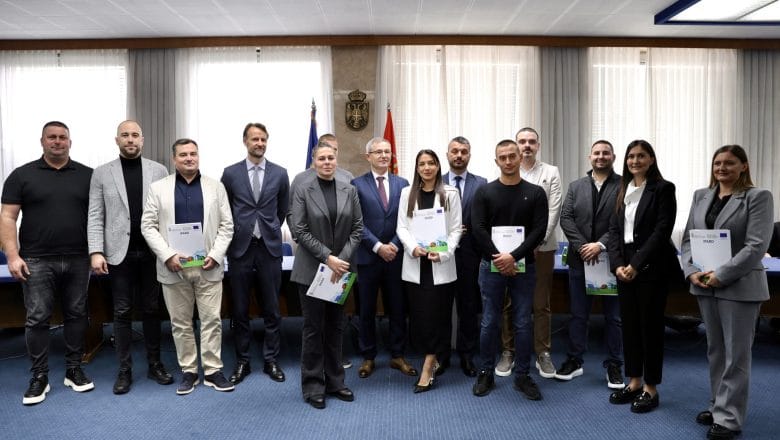 Svečano uručena prva IPARD III rešenja o odobravanju projekata u okviru Mere 1