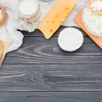 PRESEK TRŽIŠTA MLEKA u EU: Cena sirovog mleka u padu, puter pojeftinio, a mleko u prahu beleži blagi oporavak