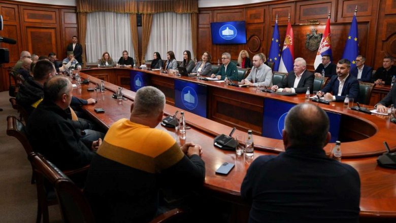 Neuspeli pregovori sa delom stočara: Ministarstvo nudi zajednički tim sa EU, poljoprivrednici podeljeni