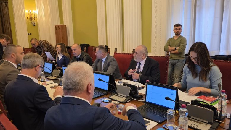 Glamočić odbio dodatne subvencije za junice: „Nemamo još milijardu dinara“