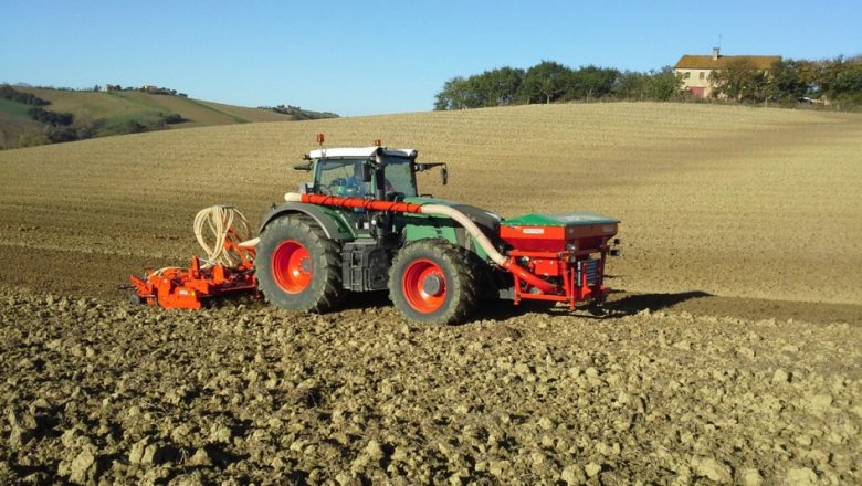 Novi talas subvencionisanih kredita: do 6 miliona za gazdinstva, do 18 miliona za firme